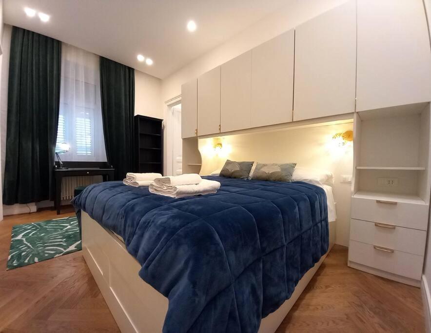Art Deco Design Apartment Триест Екстериор снимка